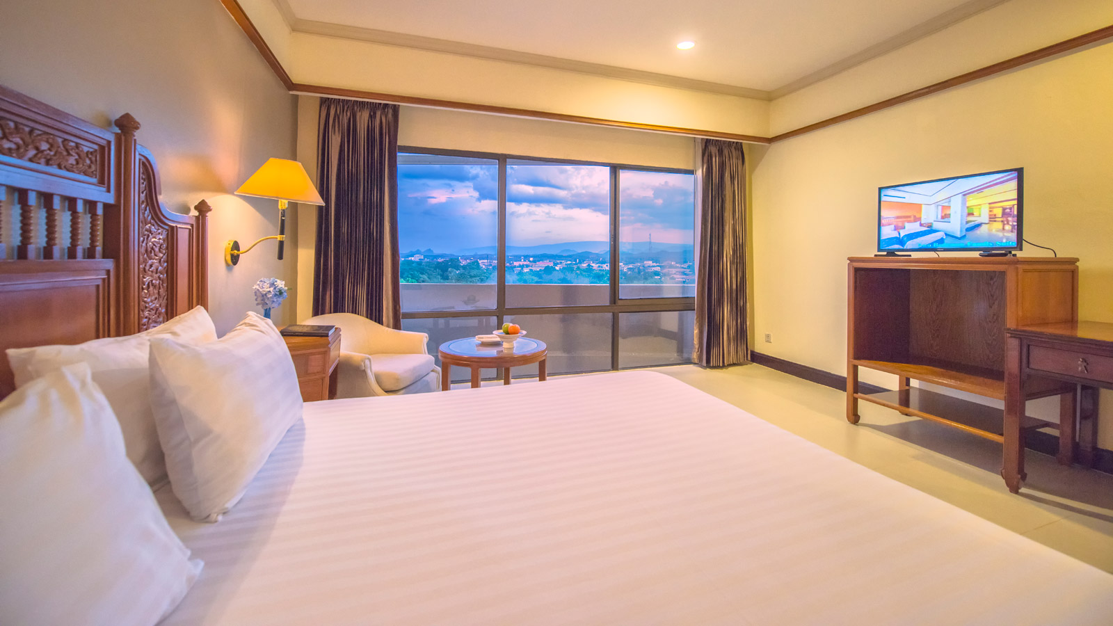 Deluxe Room Information Size Detailed Amenities Loei Palace Hotel 