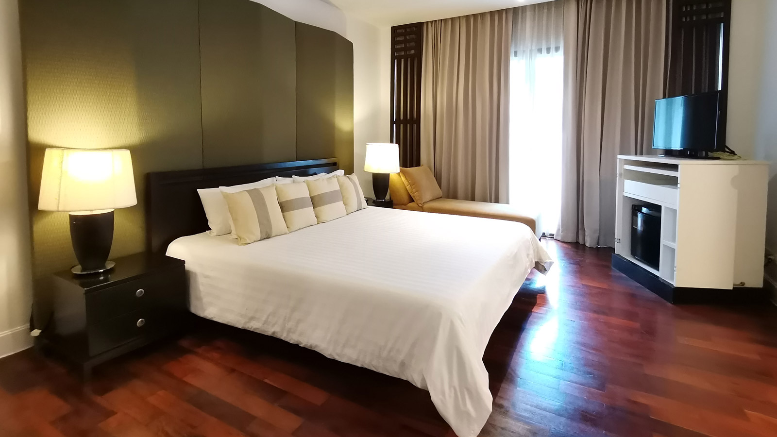 Premier Suite Bedroom- The Tide Resort